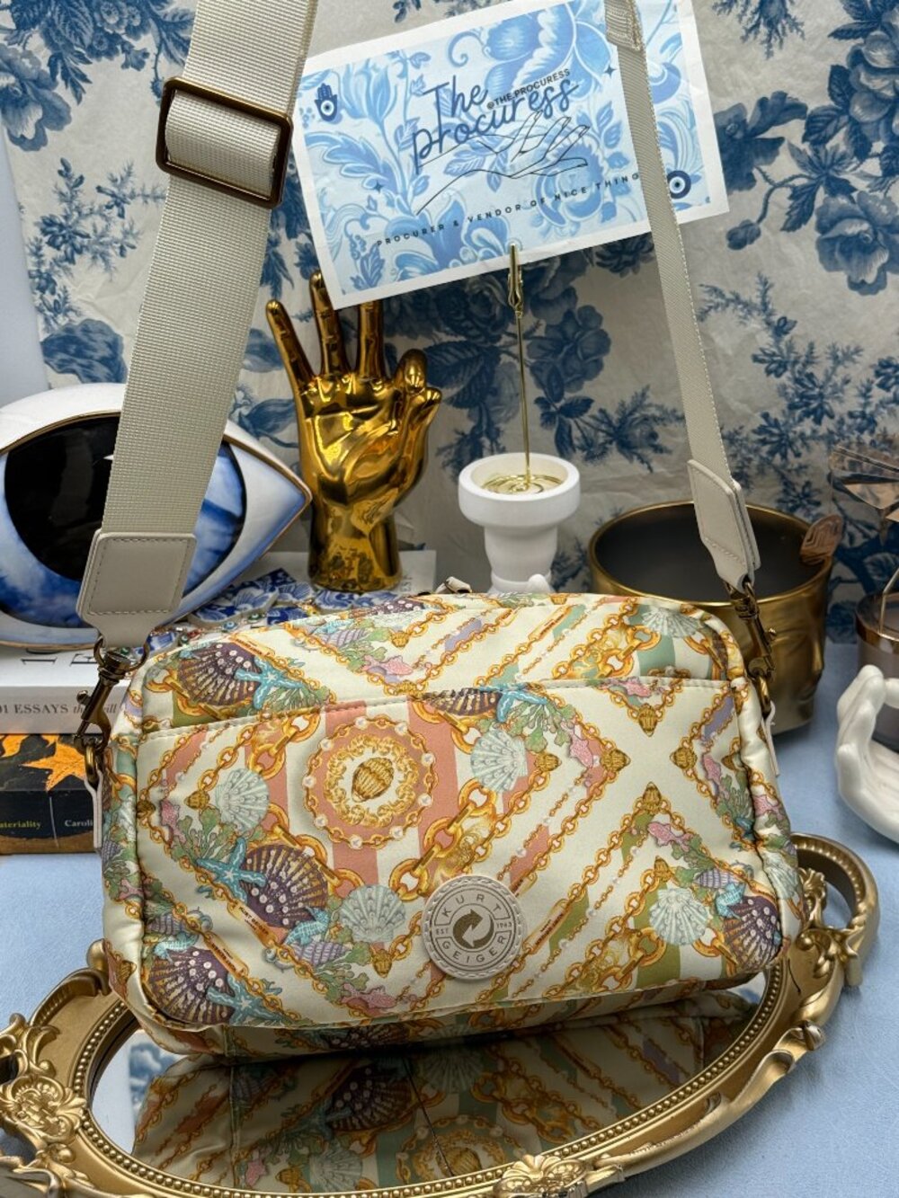 🆕 KURT GEIGER LONDON 🧿 NWOT Recycled Nylon Crossbody Bag, White Shell Print - Picture 6 of 13